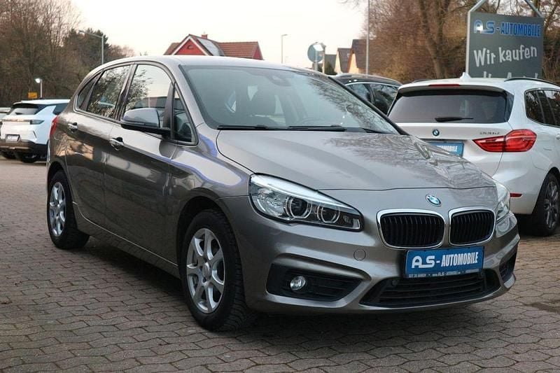 Gebraucht BMW 218 Active Tourer Performance 150 PS (110 kW) 2014 Silber Van / Kleinbus