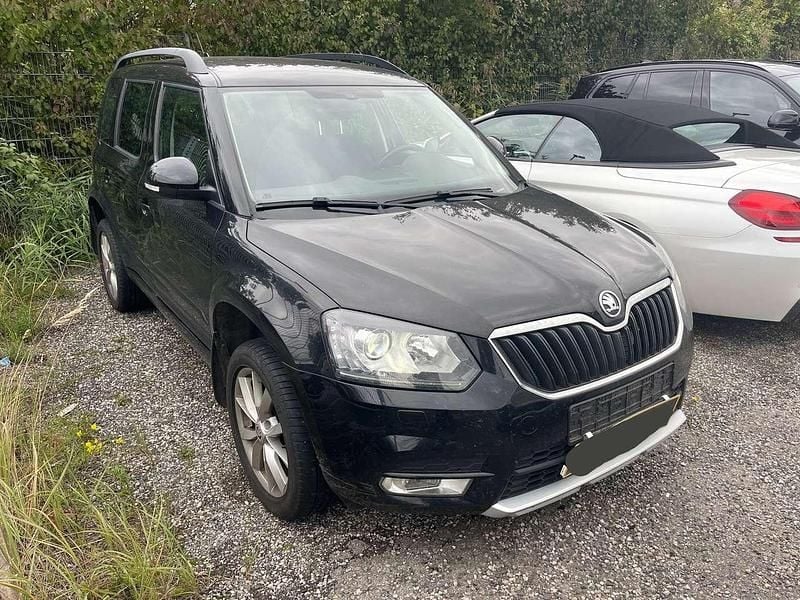 Cerna magic/black magic Gebraucht 2014 Skoda Yeti Elegance SUV | 9.700 € (Guter Preis) - Bild 1/4