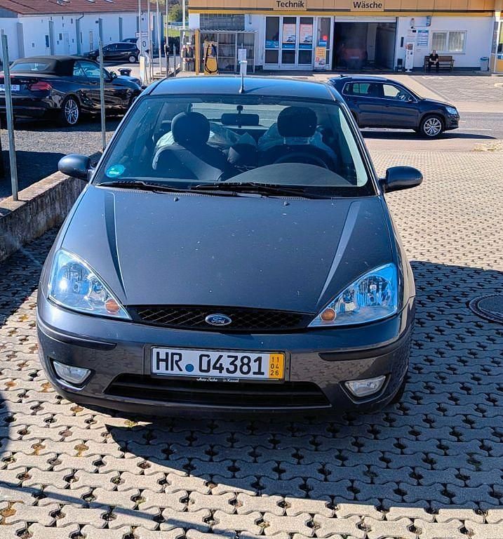 Gebraucht Ford Focus Ghia 116 PS (85 kW) 2003 Grau Limousine