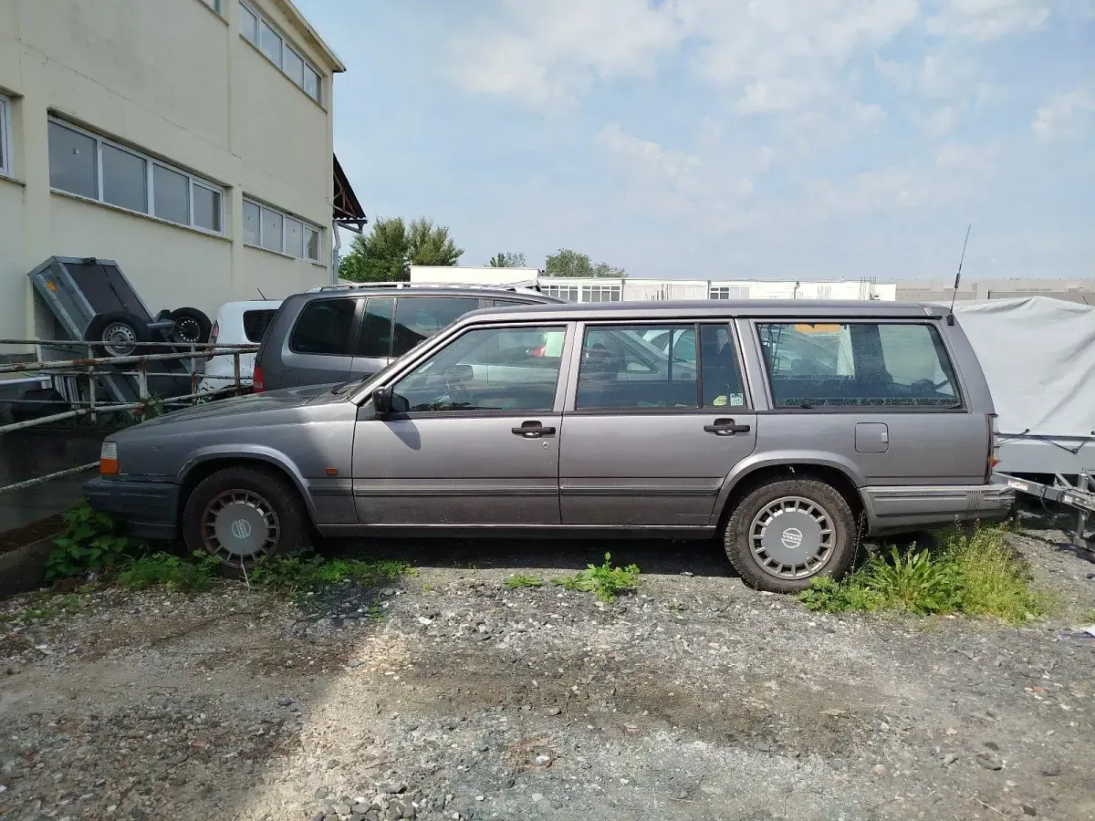 Usado Volvo 740 113 CV (83 kW) 1991 Gris Familiar