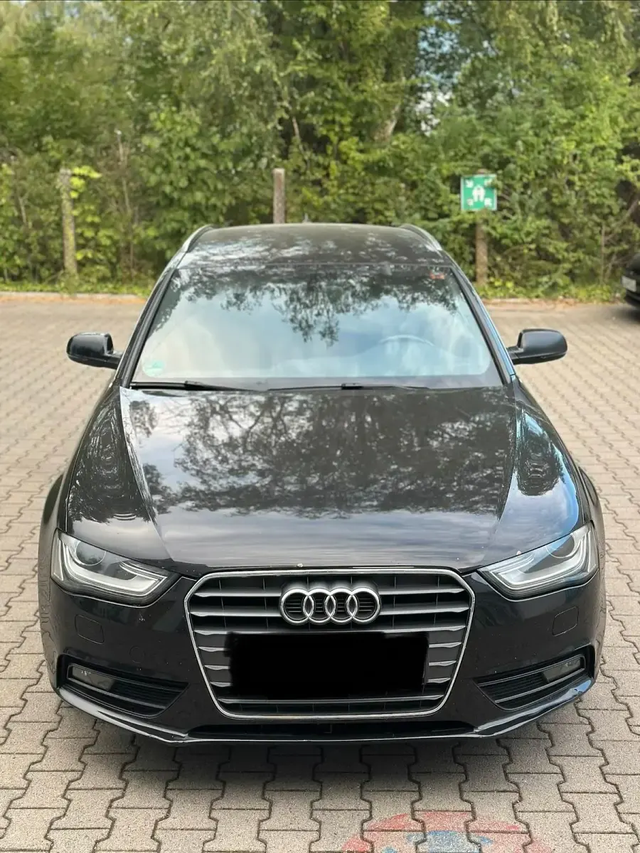 Gebraucht Audi A4 143 PS (105 kW) 2013 Schwarz Kombi