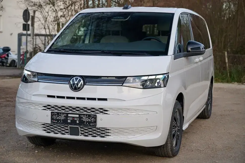 Neu VW Multivan Life 150 PS (110 kW) 2026 Weiß Van / Kleinbus
