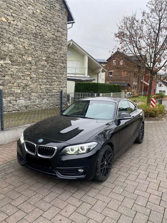 Schwarz Gebraucht 2018 BMW 220 Sport Line Coupé | 21.000 € (Fairer Preis) - Bild 1/4
