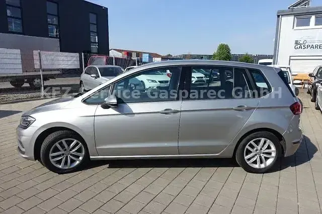 Gebraucht VW Golf VII Comfortline 110 PS (80 kW) 2018 Andere Limousine