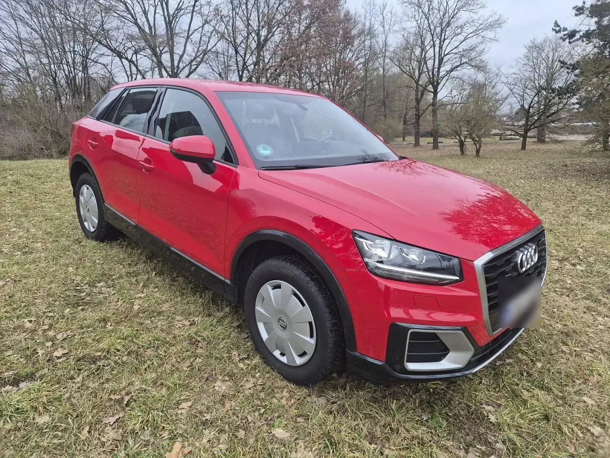 Gebraucht Audi Q2 Comfort 116 PS (85 kW) 2020 Rot SUV