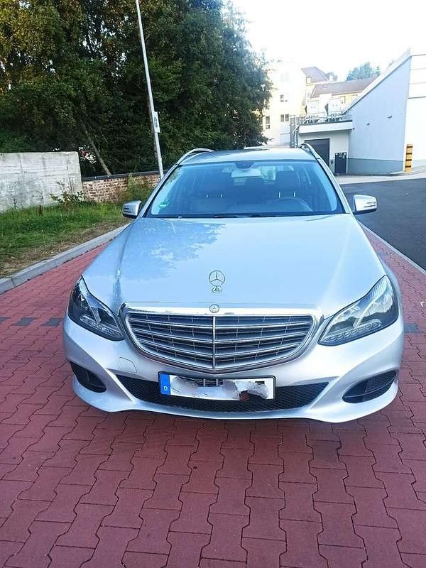 Gebraucht Mercedes E200 136 PS (100 kW) 2016 Silber Kombi