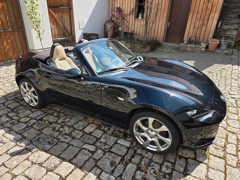 Gebraucht Mazda MX5 184 PS (135 kW) 2020 Schwarz Cabrio