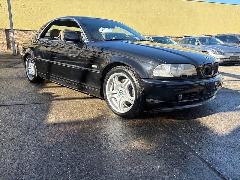 Gebraucht BMW 320 Performance 170 PS (125 kW) 2002 Schwarz Cabrio