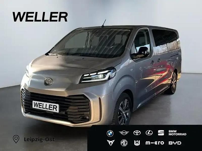 Gebraucht Toyota Proace Team 177 PS (130 kW) 2025 Silver metallic (silber) Van / Kleinbus