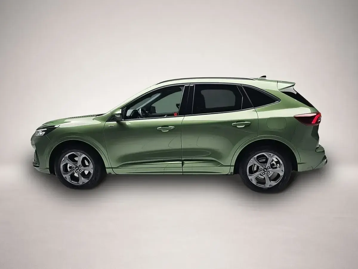 Gebraucht Ford Kuga ST-Line 186 PS (136 kW) 2025 Grün SUV