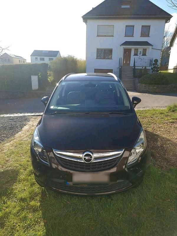 Usata Opel Zafira Tourer 165 CV (121 kW) 2012 Monovolume