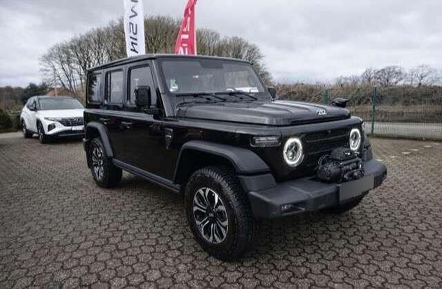 Neu BAW 212 166 PS (122 kW) 2026 Schwarz metallic