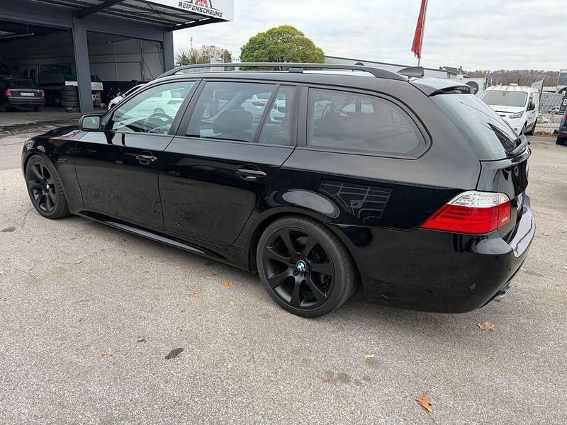 Gebraucht BMW 525 M Sport 177 PS (130 kW) 2006 Schwarz Kombi