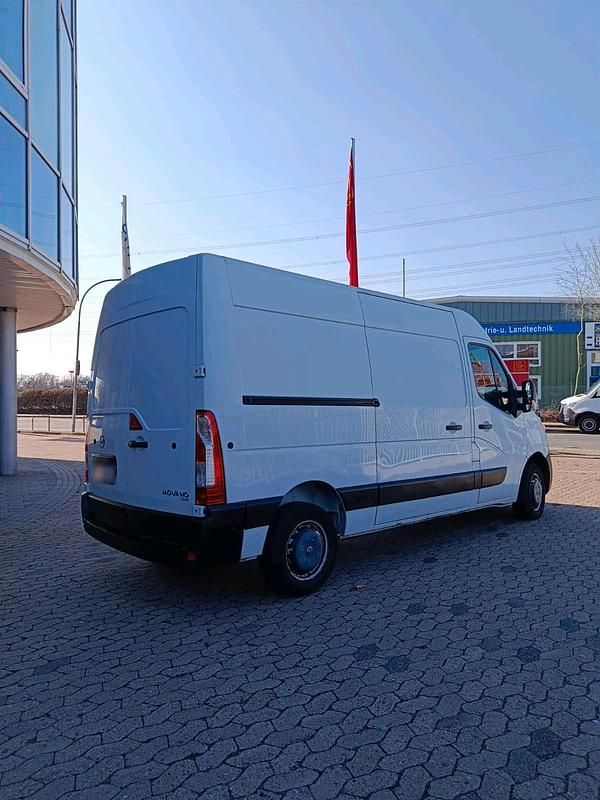 Gebraucht Opel Movano 125 PS (91 kW) 2017 Weiß Van / Kleinbus