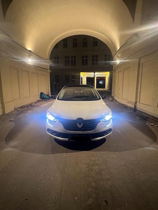 Gebraucht Renault Talisman 224 PS (164 kW) 2019 Weiß Limousine