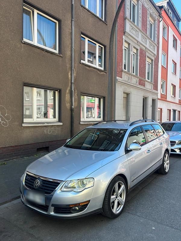 Usado VW Passat 140 HP (102 kW) 2010 Cinzento Sedan