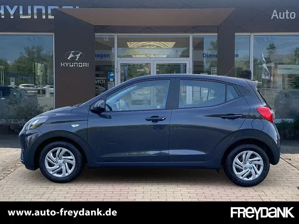 Gebraucht Hyundai i10 Select 63 PS (46 kW) 2025 Aurora grey Kleinwagen
