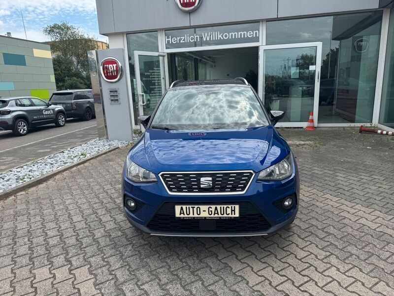 Blau Gebraucht 2019 Seat Arona XCELLENCE SUV | 14.900 € (Fairer Preis) - Bild 1/4