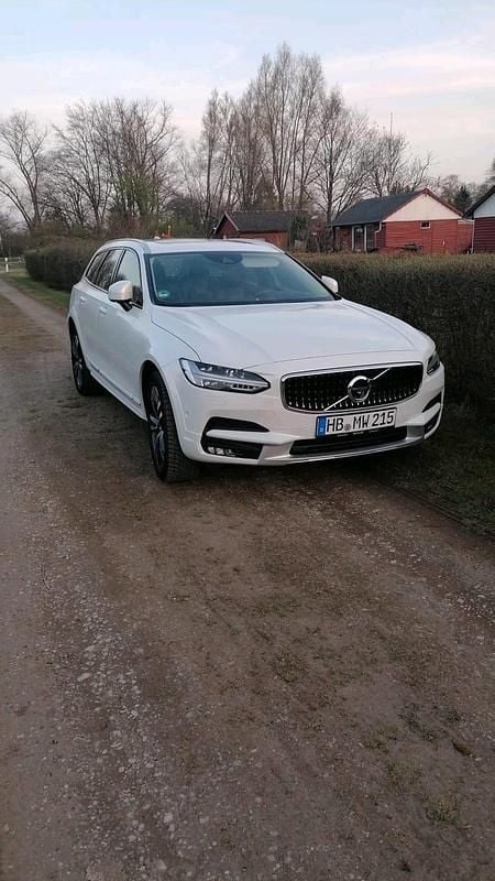 Gebraucht Volvo V90 CC Pro 235 PS (172 kW) 2017 Weiß Kombi