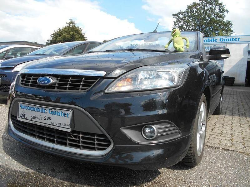 Gebraucht Ford Focus Cabriolet Titanium 145 PS (106 kW) 2010 Schwarz Cabrio