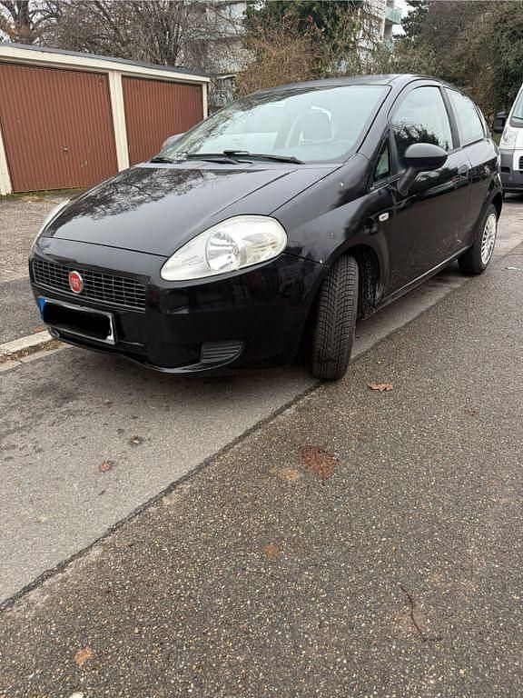 Schwarz Gebraucht 2008 Fiat Punto Classica Limousine | 980 € (Fairer Preis) - Bild 1/4