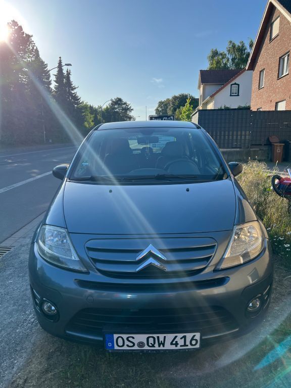 Grau Gebraucht 2006 Citroën C3 VTR Sport Kleinwagen | 1.400 € (Guter Preis) - Bild 1/4