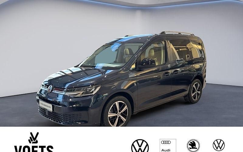 Neu VW Caddy 122 PS (89 kW) 2026 Blau Van / Kleinbus