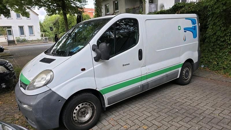Weiß Gebraucht 2004 Opel Vivaro Van | 3.499 € (Fairer Preis) - Bild 1/4