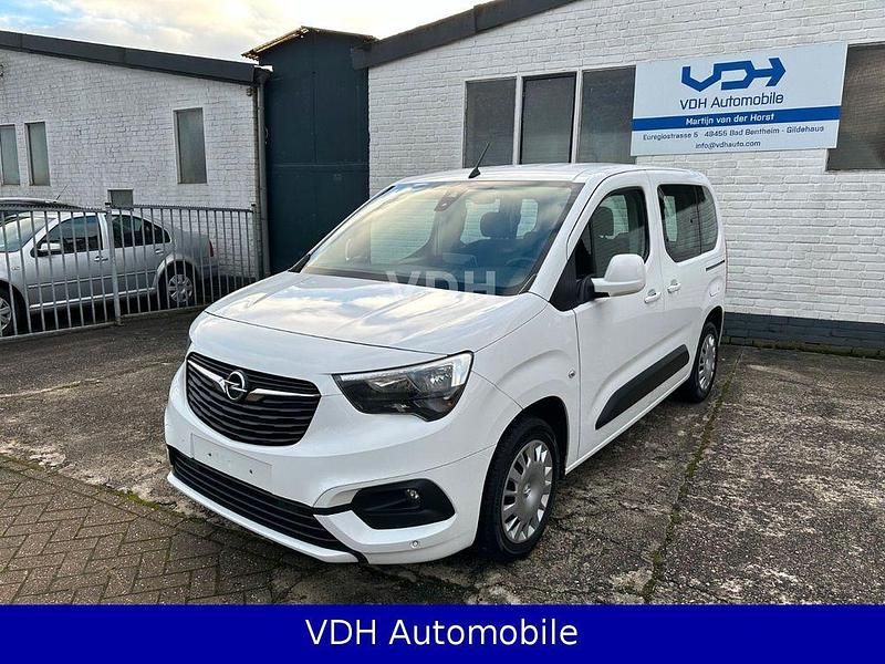 Weiß Gebraucht 2020 Opel Combo Life Edition Van / Kleinbus | 9.800 € (Fairer Preis) - Bild 1/4