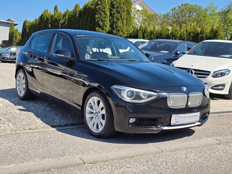 Schwarz Gebraucht 2012 BMW 120 Urban Line Kleinwagen | 12.790 € (Etwas zu teuer) - Bild 1/4