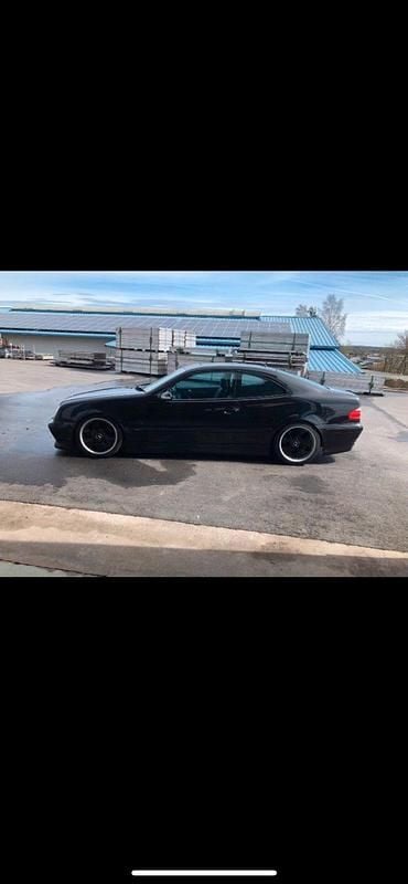 Schwarz Gebraucht 2000 Mercedes CLK430 Coupé | 8.250 € (Etwas zu teuer) - Bild 1/4