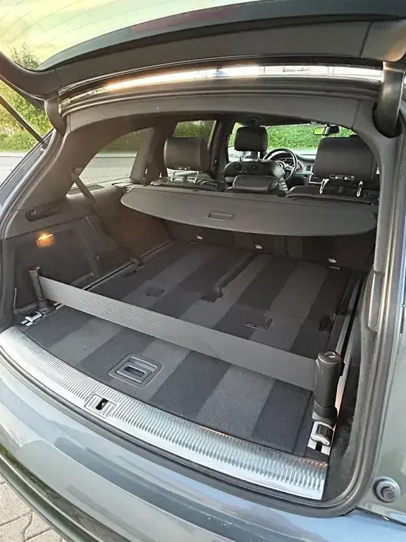Używany Audi Q7 S-Line 245 KM (180 kW) 2013 Szary SUV