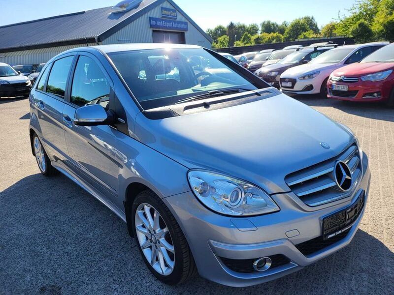 Gebraucht Mercedes B180 116 PS (85 kW) 2008 Blau Van / Kleinbus