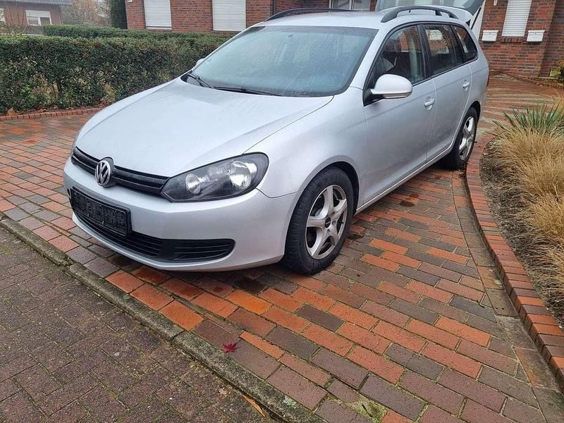 Silber Gebraucht 2012 VW Golf VII Match Kombi | 3.700 € (Fairer Preis) - Bild 1/4