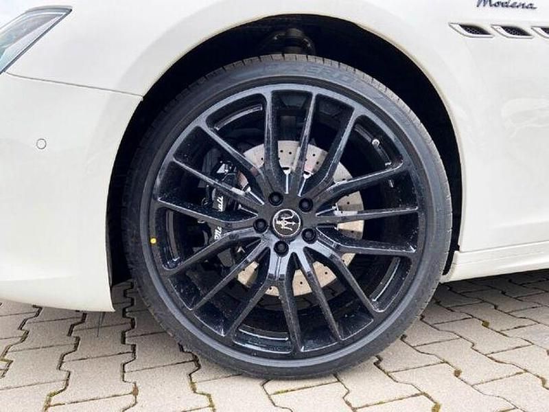 Gebraucht Maserati Ghibli 430 PS (316 kW) 2023 Weiß Coupé