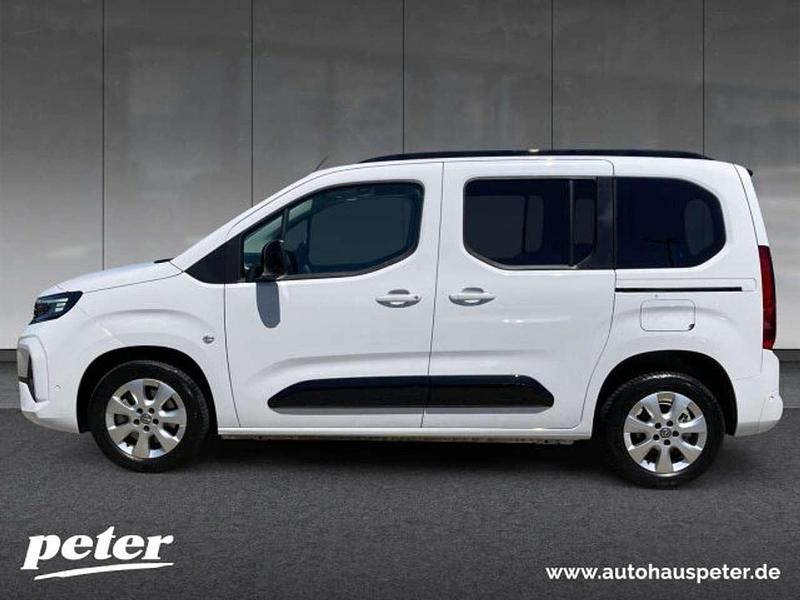 Gebraucht Opel Combo Life 131 PS (96 kW) 2024 Lackierung weiss icy/typ ausse Van / Kleinbus