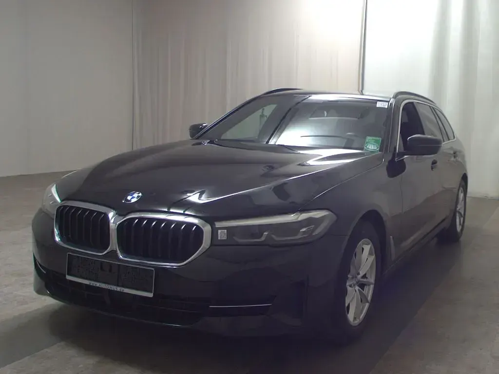 Gebraucht BMW 520 190 PS (139 kW) 2022 Schwarz Limousine