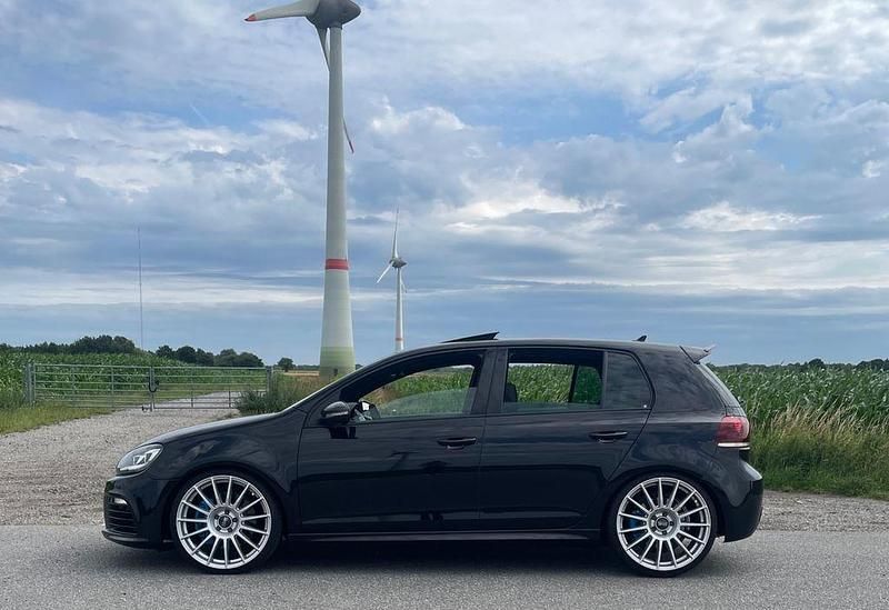 Schwarz Gebraucht 2011 VW Golf VI R Limousine | 13.500 € - Bild 1/4