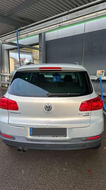 Gebraucht VW Tiguan Style 140 PS (102 kW) 2012 Grau SUV