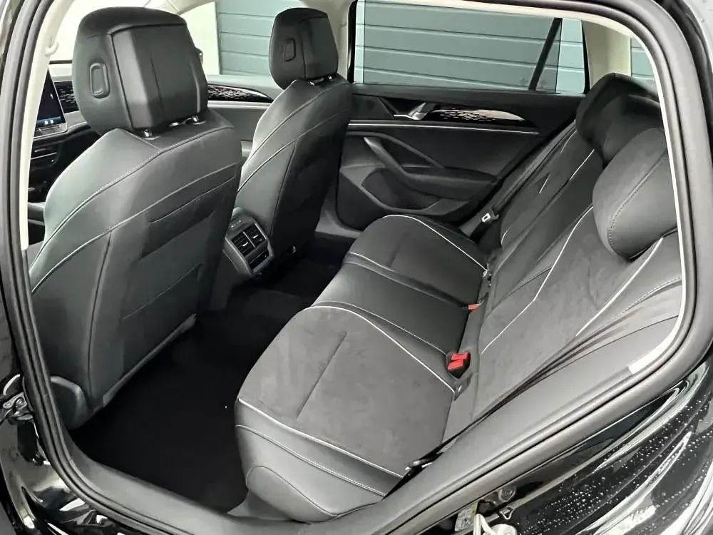 Neu VW Passat Pro 150 PS (110 kW) 2026 Kombi