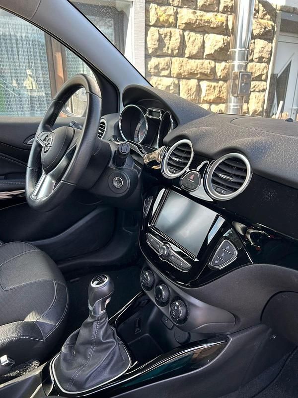 Gebraucht Opel Adam 101 PS (74 kW) 2019 Kleinwagen