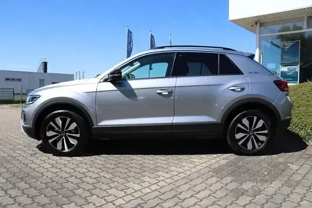 Gebraucht VW T-Roc IQ Drive 150 PS (110 kW) 2025 Pyritsilber metallic SUV