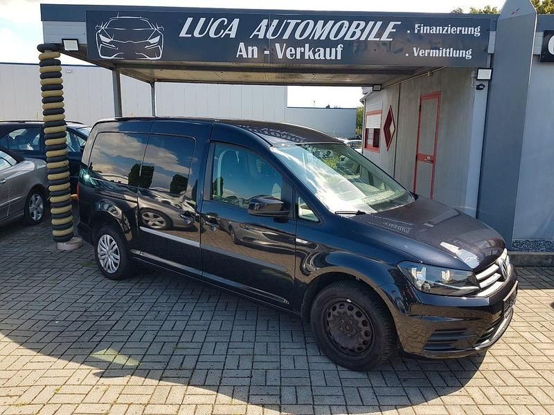 Schwarz Gebraucht 2015 VW Caddy Maxi Trendline Van / Kleinbus | 14.999 € (Teuer) - Bild 1/4