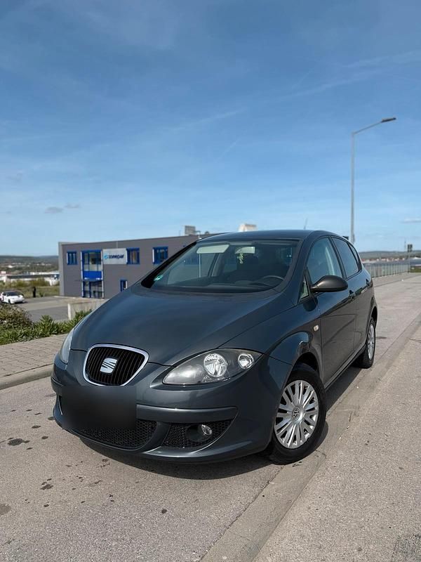 Gebraucht Seat Altea 105 PS (77 kW) 2006 Grau Van / Kleinbus