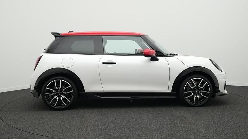 Używany Mini Cooper S 204 KM (150 kW) 2024 Biały Hatchback