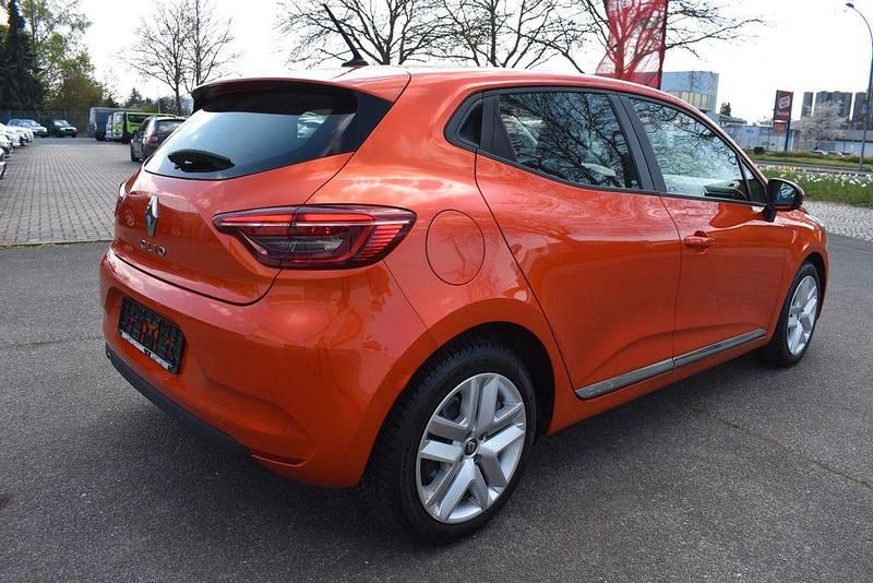 Gebraucht Renault Clio V Zen 91 PS (66 kW) 2021 Orange Kleinwagen
