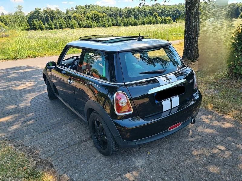 Gebraucht Mini Cooper 120 PS (88 kW) 2009 Schwarz Kleinwagen