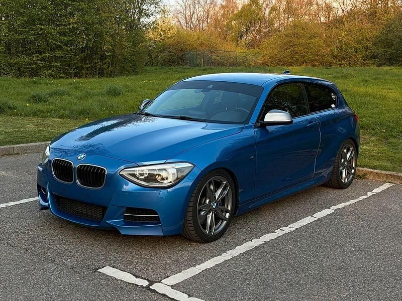 Gebraucht BMW M135 M Performance 320 PS (235 kW) 2013 Blau Kleinwagen