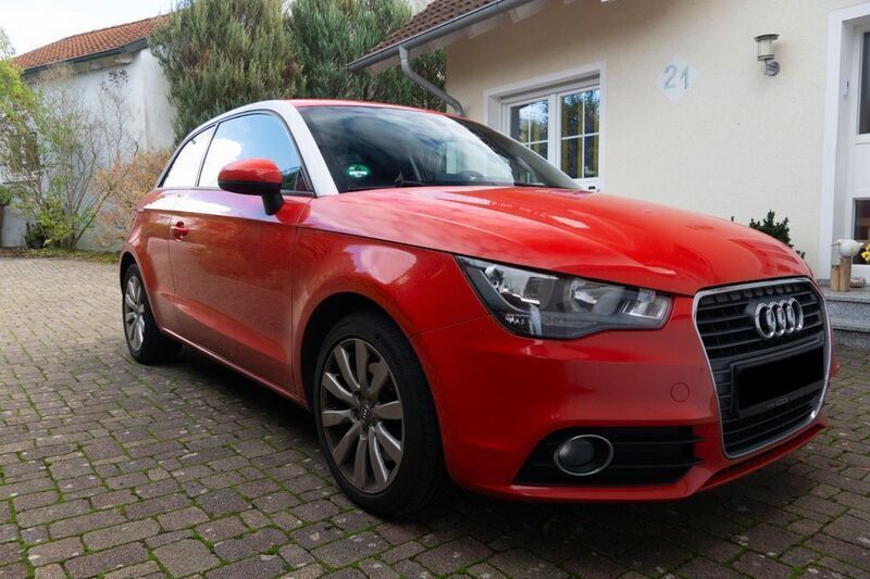 Rot Gebraucht 2011 Audi A1 Ambition Kleinwagen | 7.500 € (Guter Preis) - Bild 1/4