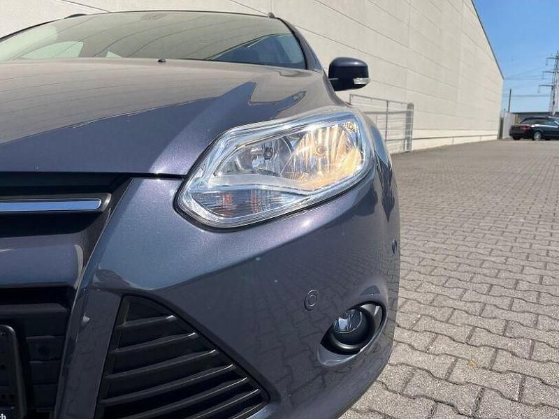 Gebraucht Ford Focus SYNC Edition 125 PS (91 kW) 2013 Midnight skygrau metallic Kombi